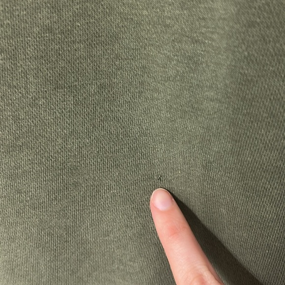 Nike Swoosh Embroidered Sweatshirt Size M Green Pullover Long Sleeves Crewneck - Picture 4 of 8